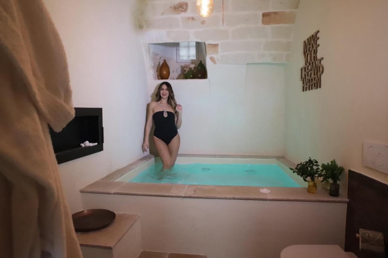 Camilla Luxury Suite 奥斯图尼 外观 照片