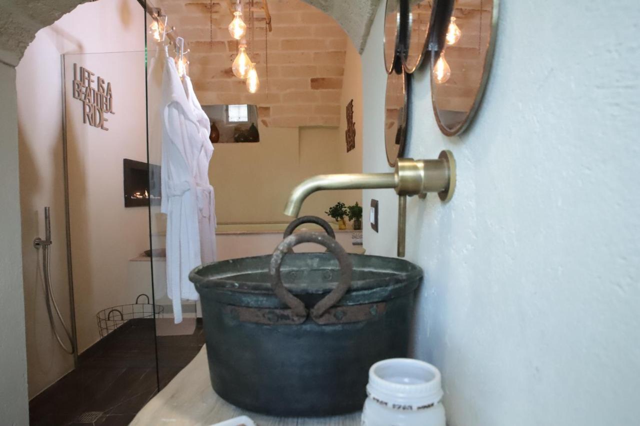 Camilla Luxury Suite 奥斯图尼 外观 照片