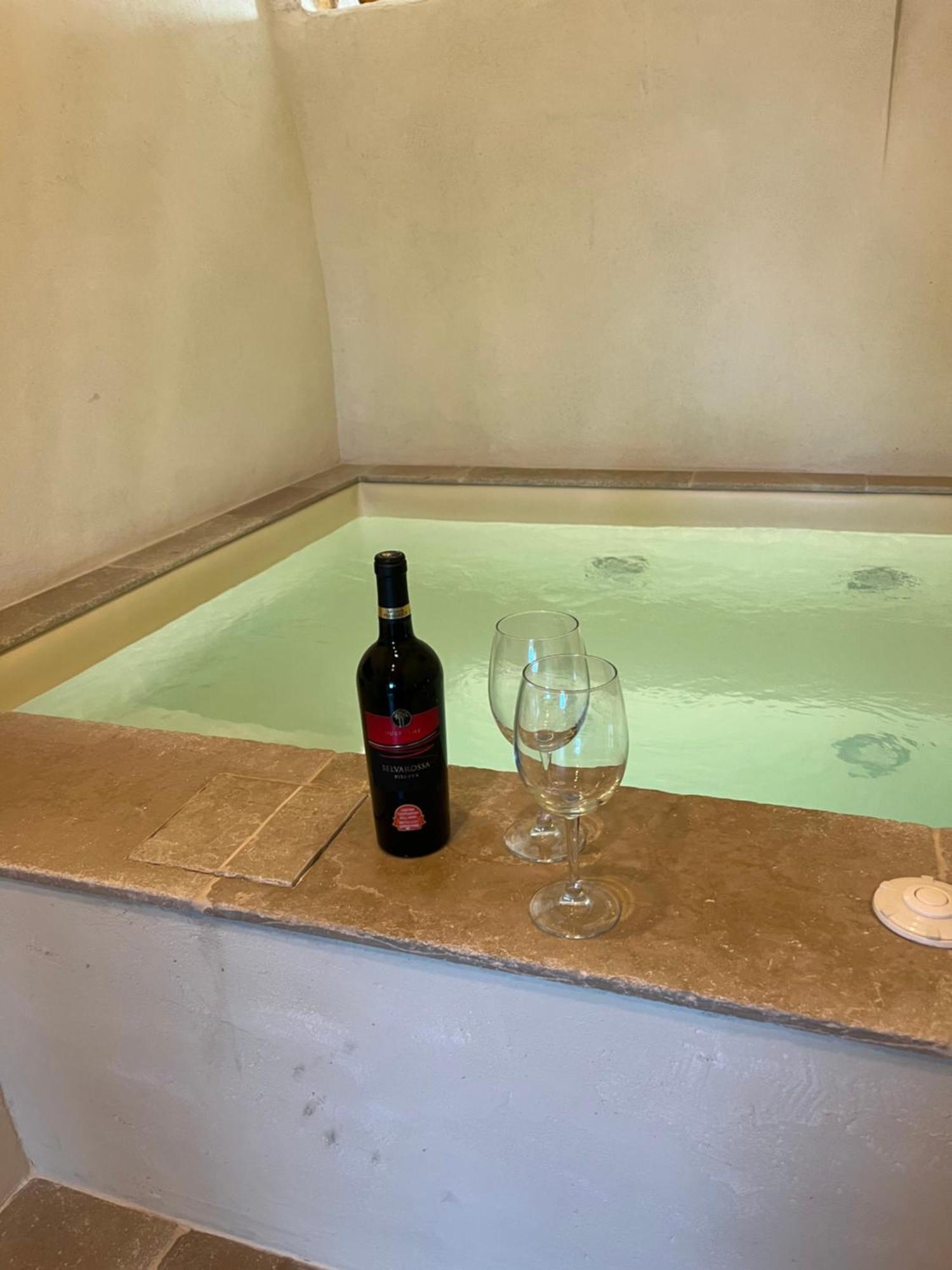 Camilla Luxury Suite 奥斯图尼 外观 照片